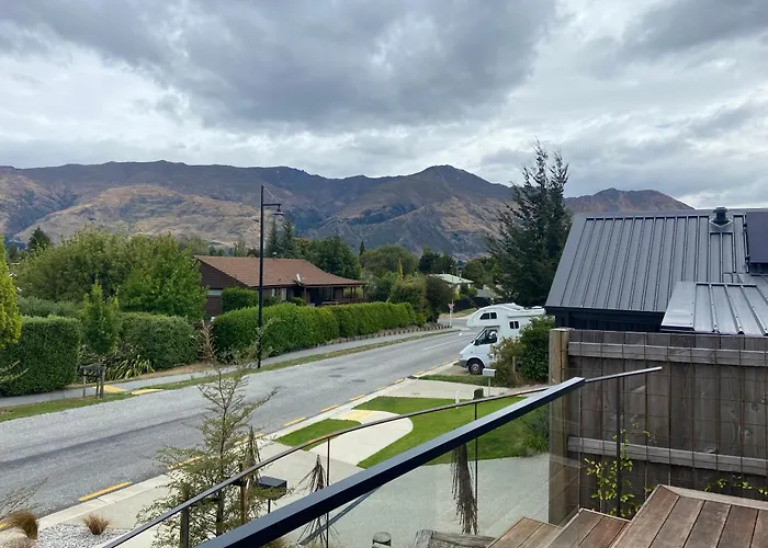86 On Kirimoko - * Wanaka